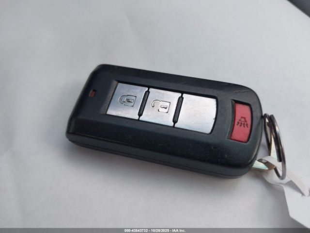 2010 MITSUBISHI OUTLANDER JA4JT5AX4AZ017850 Photo 10