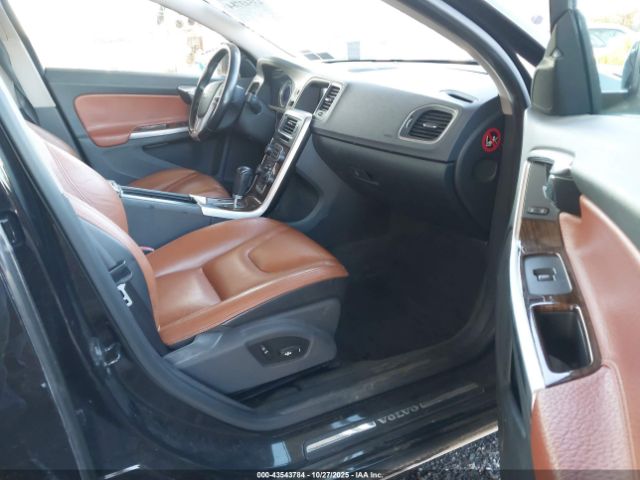 2011 VOLVO S60 YV1902FH0B2000730 Photo 4