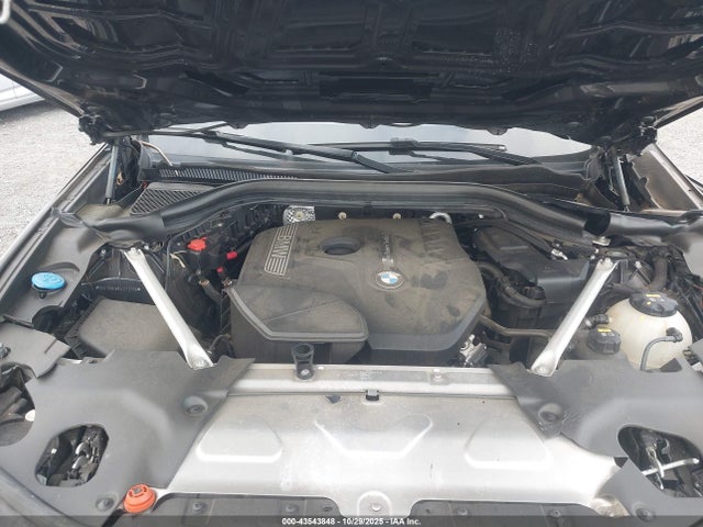 2018 BMW X3 5UXTR9C58JLD73769 Photo 9