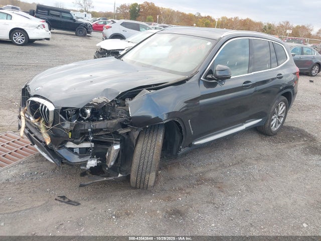 2018 BMW X3 5UXTR9C58JLD73769 Photo 1