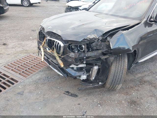 2018 BMW X3 5UXTR9C58JLD73769 Photo 5