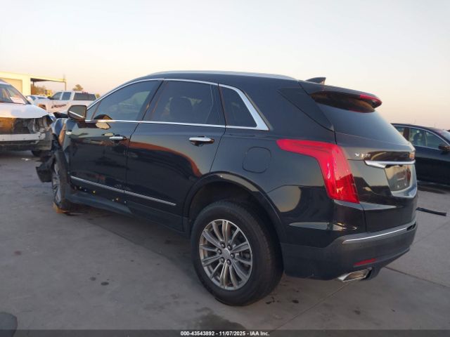 2019 CADILLAC XT5 1GYKNCRS8KZ276886 Photo 2