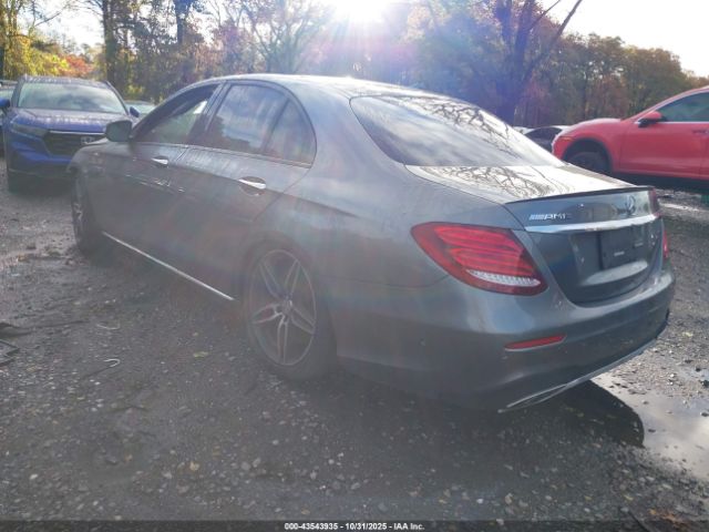 2018 MERCEDES-BENZ AMG E 43 WDDZF6EB7JA470577 Photo 2