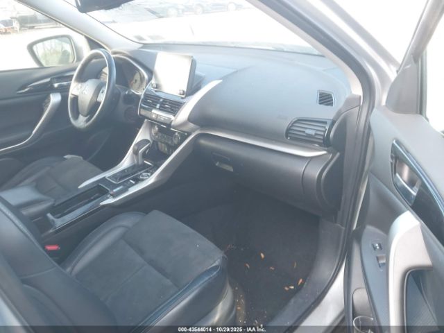 2022 MITSUBISHI ECLIPSE CROSS JA4ATWAA4NZ004944 Photo 4