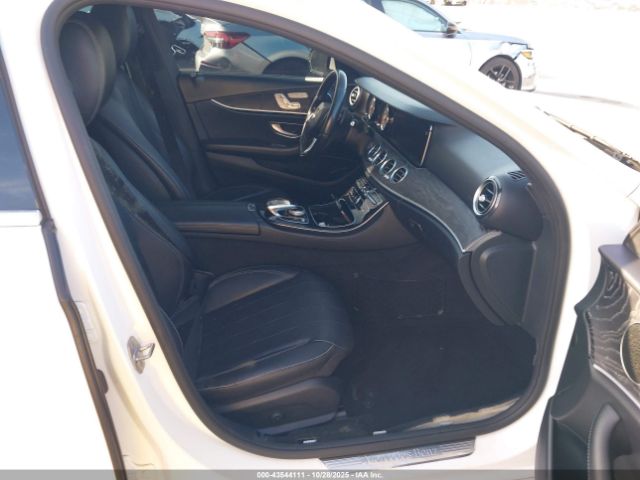 2017 MERCEDES-BENZ E 300 WDDZF4JB6HA121303 Photo 4