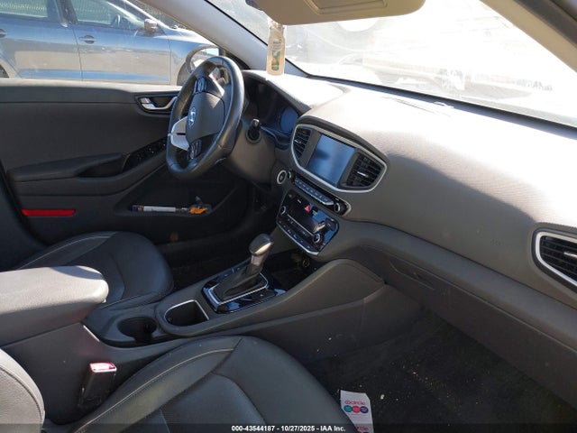 2019 HYUNDAI IONIQ PLUG-IN HYBRID KMHC75LD3KU172700 Photo 4