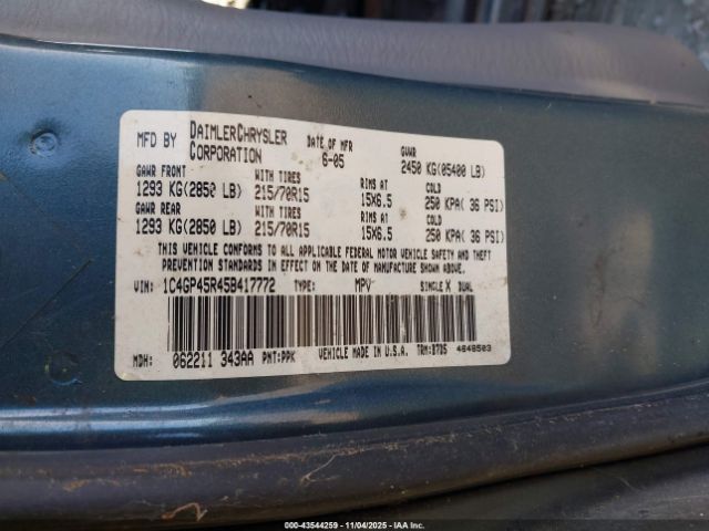 2005 CHRYSLER TOWN & COUNTRY 1C4GP45R45B417772 Photo 8