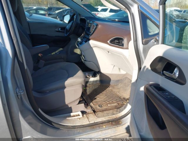 2019 CHRYSLER PACIFICA 2C4RC1DG6KR587454 Photo 4