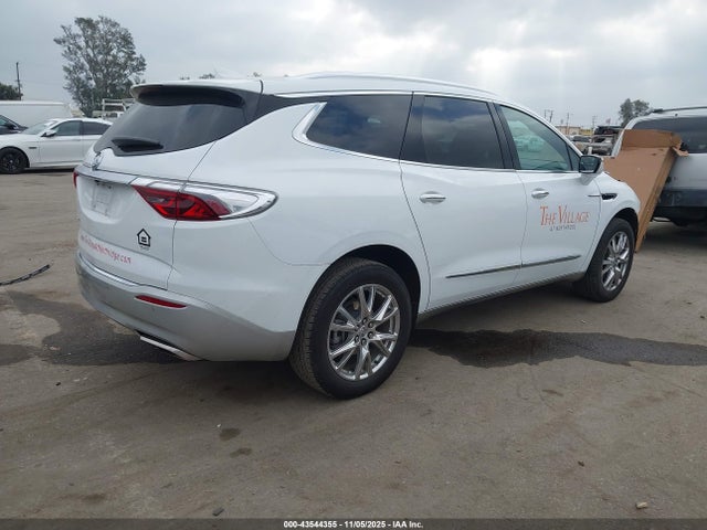 5GAERBKW4RJ137296 Buick Enclave Essence