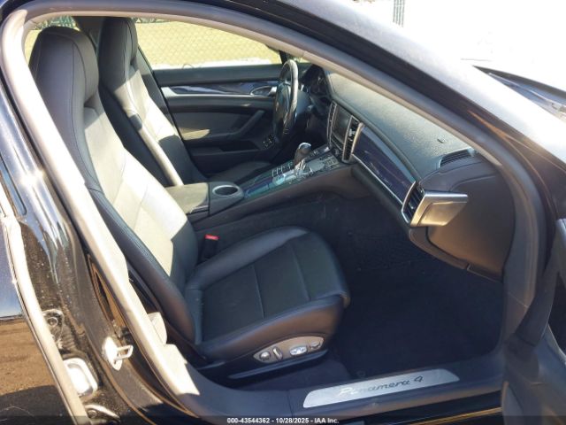 2014 PORSCHE PANAMERA WP0AA2A75EL006570 Photo 4