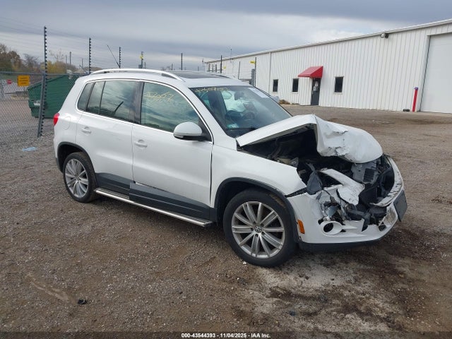 2011 Volkswagen Tiguan Se მანქანა იყიდება აუქციონზე, vin: WVGAV7AX6BW513761, აუქციონის ნომერი: 43544393
