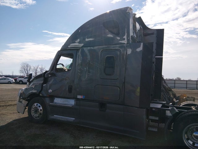 Продаж на аукціоні авто 2023 Freightliner New Cascadia 126, vin: 3AKJHHDR1PSUK1137, номер лоту: 43544412