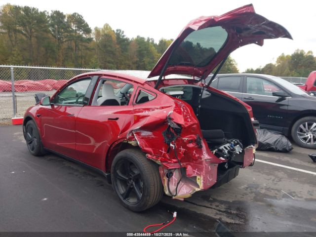 2026 TESLA MODEL Y 7SAYGDEE1TA406904 Photo 2