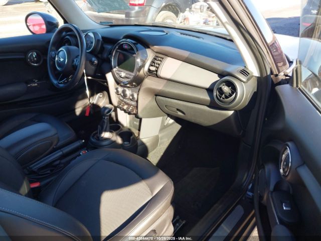 2017 MINI HARDTOP WMWXP5C39H2G61023 Photo 4