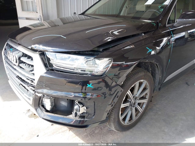 2019 AUDI Q7 WA1LAAF72KD021829 Photo 5
