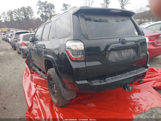 2020 TOYOTA 4RUNNER JTEZU5JR5L5225619 Photo 2