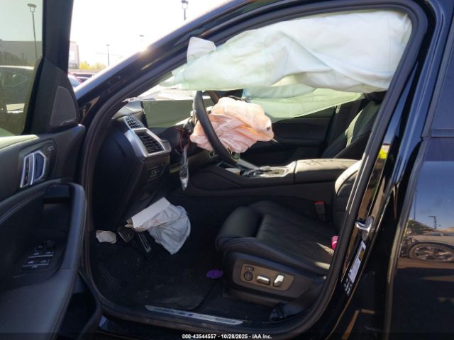 2025 BMW X6 5UX33EX0XS9Y40842 Photo 4