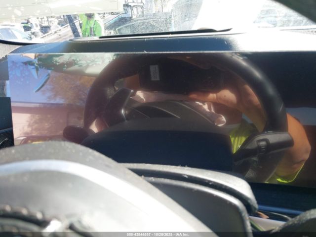 2025 BMW X6 5UX33EX0XS9Y40842 Photo 6