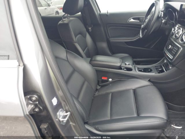 2020 MERCEDES-BENZ GLA 250 WDCTG4GBXLJ658425 Photo 4