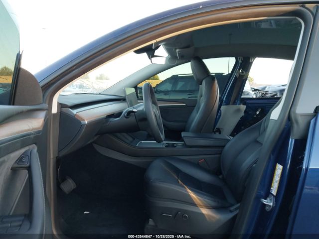2023 TESLA MODEL Y 7SAYGDEE0PF929050 Photo 4