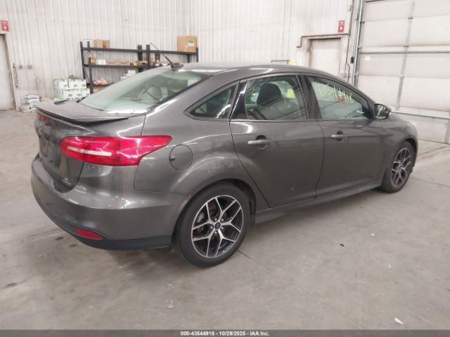 2015 FORD FOCUS 1FADP3F29FL348626 Photo 3