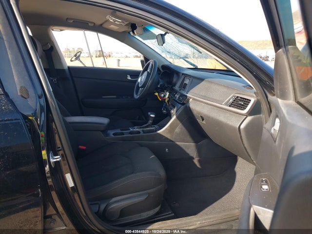 5XXGT4L32GG088139 KIA Optima Lx