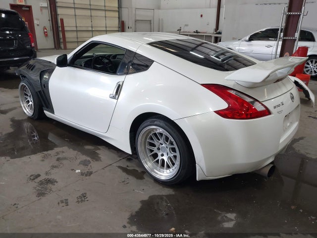2011 NISSAN 370Z JN1AZ4EH2BM553411 Photo 2