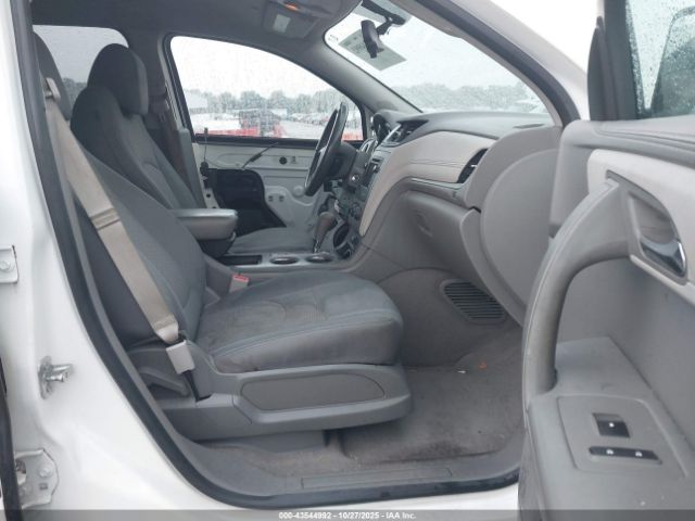 2015 CHEVROLET TRAVERSE 1GNKRFKD1FJ170153 Photo 4