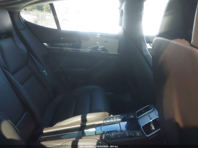 2015 PORSCHE PANAMERA E-HYBRID WP0AD2A71FL040966 Photo 7