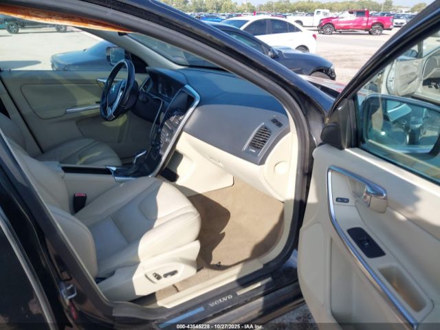 2014 VOLVO XC60 YV4952DL8E2502059 Photo 4