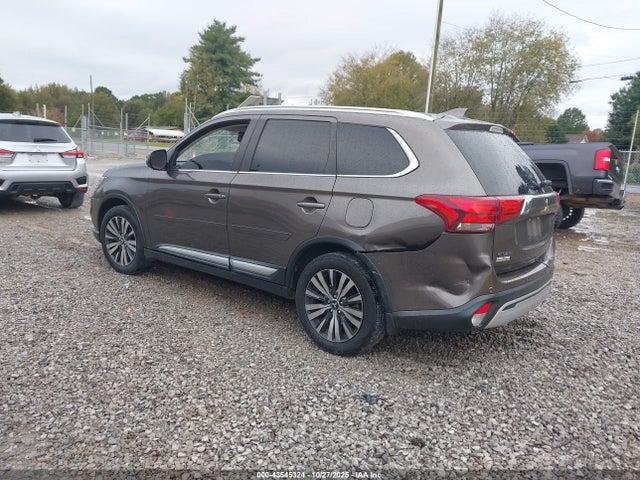2019 MITSUBISHI OUTLANDER JA4AD3A34KZ047558 Photo 2