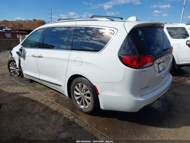 43545345 :رقم المزاد ، 2C4RC1BG0JR119771 vin ، 2018 Chrysler Pacifica Touring L مزاد بيع