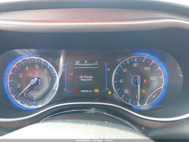 43545345 :رقم المزاد ، 2C4RC1BG0JR119771 vin ، 2018 Chrysler Pacifica Touring L مزاد بيع