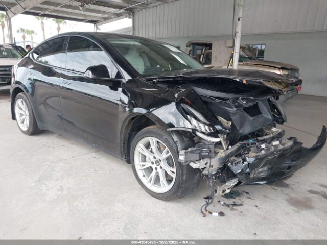 2022 TESLA MODEL Y 7SAYGDEE1NF328579 Photo 0