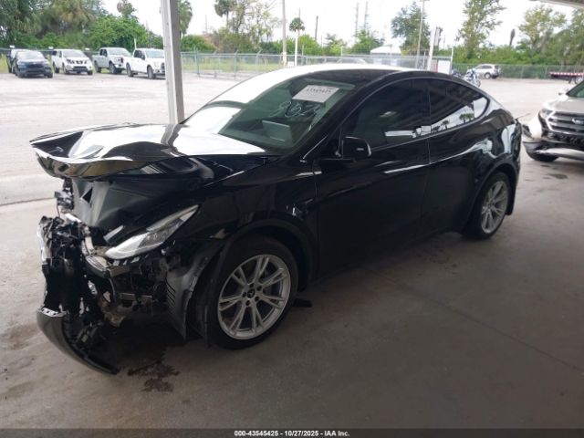 2022 TESLA MODEL Y 7SAYGDEE1NF328579 Photo 1