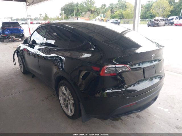 2022 TESLA MODEL Y 7SAYGDEE1NF328579 Photo 2