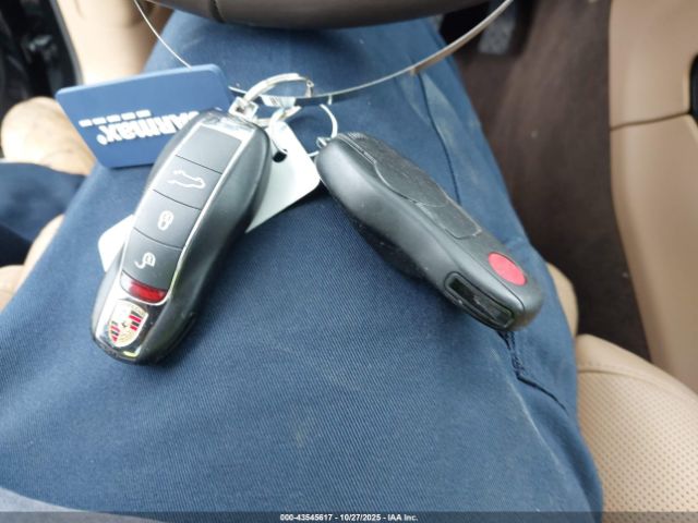 2016 PORSCHE MACAN WP1AB2A56GLB43806 Photo 10