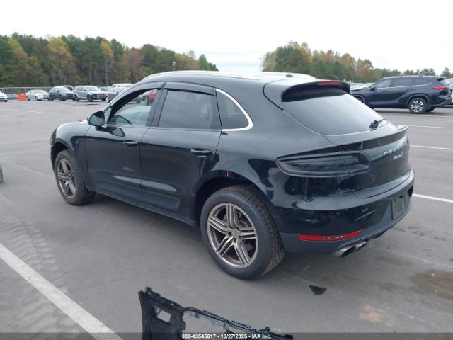 2016 PORSCHE MACAN WP1AB2A56GLB43806 Photo 2