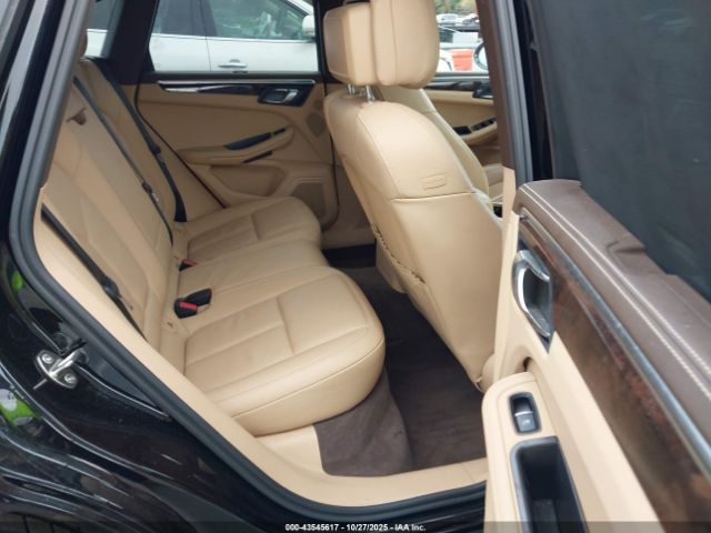 2016 PORSCHE MACAN WP1AB2A56GLB43806 Photo 7