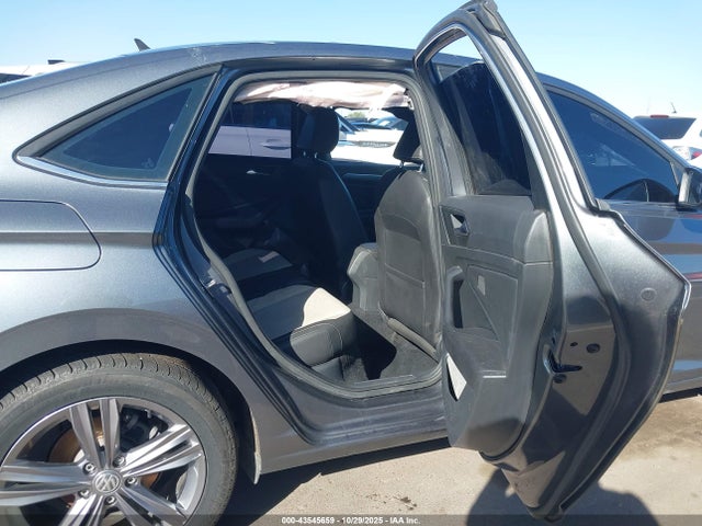 3VWC57BU8KM111030 Volkswagen Jetta 1.4t R-line/1.4t S/1.4t Se