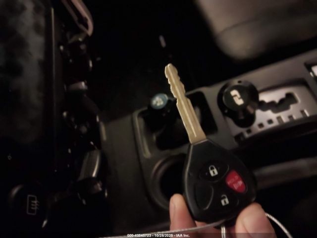 2007 TOYOTA FJ CRUISER JTEBU11F870040144 Photo 10