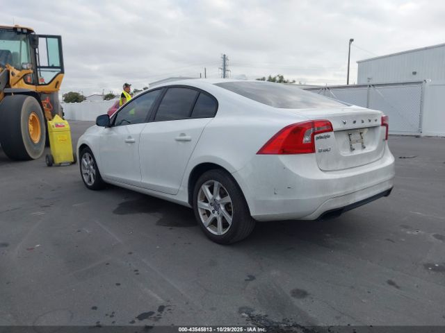 2014 VOLVO S60 YV1612FS0E2296834 Photo 2
