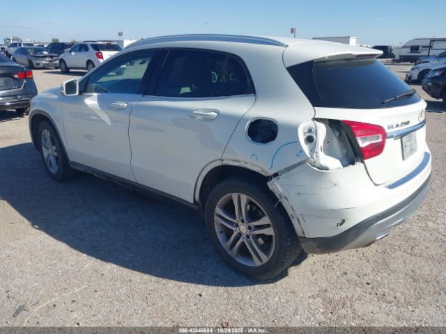 2017 MERCEDES-BENZ GLA 250 WDCTG4EB1HJ330868 Photo 2