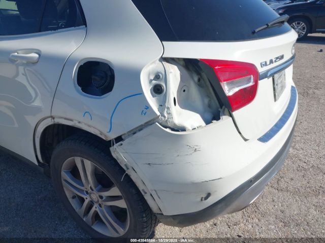 2017 MERCEDES-BENZ GLA 250 WDCTG4EB1HJ330868 Photo 5