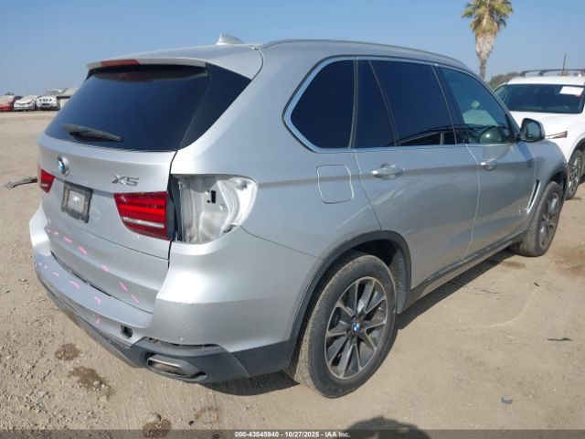 2018 BMW X5 5UXKR2C50J0Z20471 Photo 3