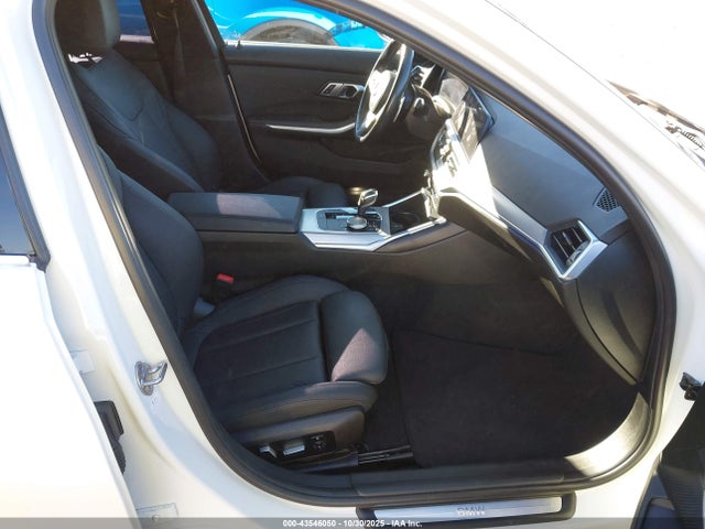 3MW5R1J02L8B37884 BMW 330I