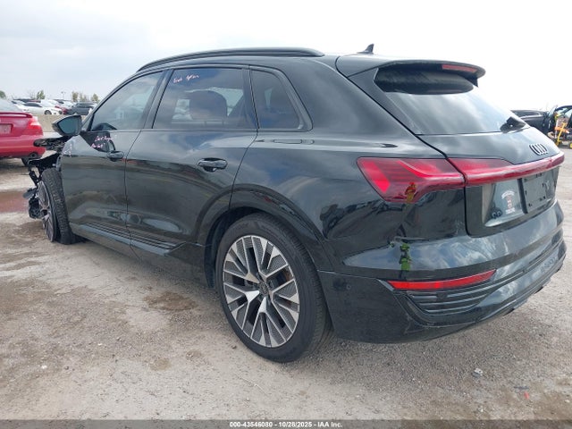 2024 AUDI Q8 E-TRON WA16AAGE6RB052016 Photo 2