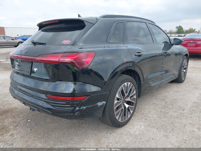 2024 AUDI Q8 E-TRON WA16AAGE6RB052016 Photo 3