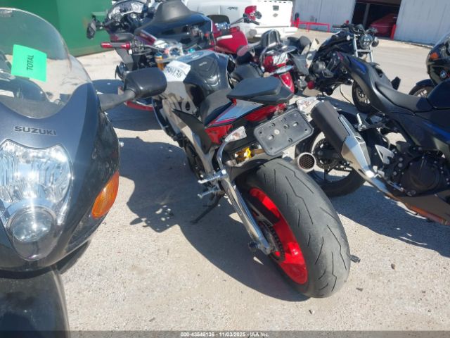 2016 APRILIA TUONO ZD4TYUA08GS000486 Photo 2