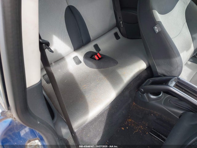2006 MINI COOPER S WMWRE33516TJ37650 Photo 7